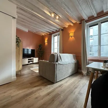 Le Cosy Terracotta *
