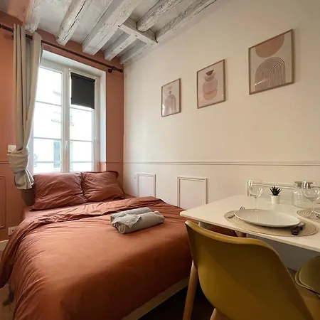 Le Cosy Terracotta 아파트 믈룅